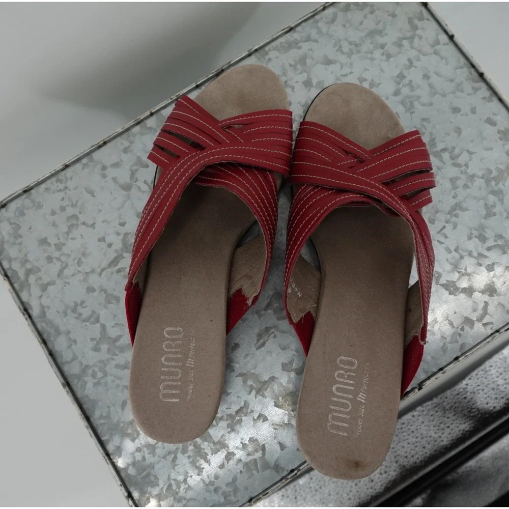 Munro American Red Leather Crisscross Strappy Slide Sandals‎ Wedge M467031 8M